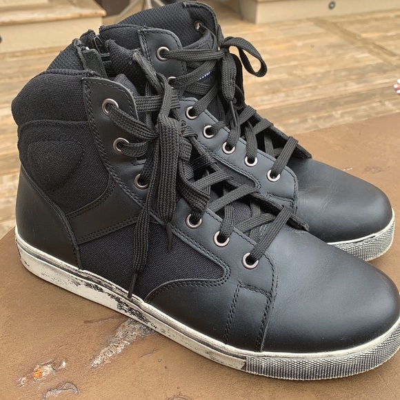 Altimate motorcycle runners,  ankle protection. Black, ladies size 10 like new! - Picture 3 of 5